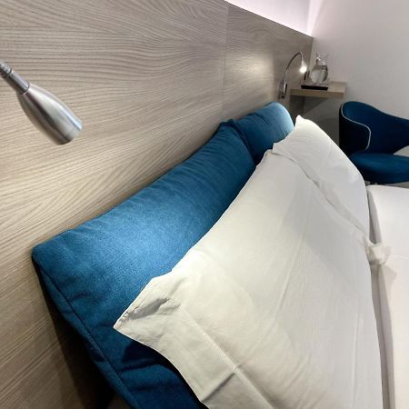 Hotel Locanda Alla Perla Tiarno di Sotto Esterno foto