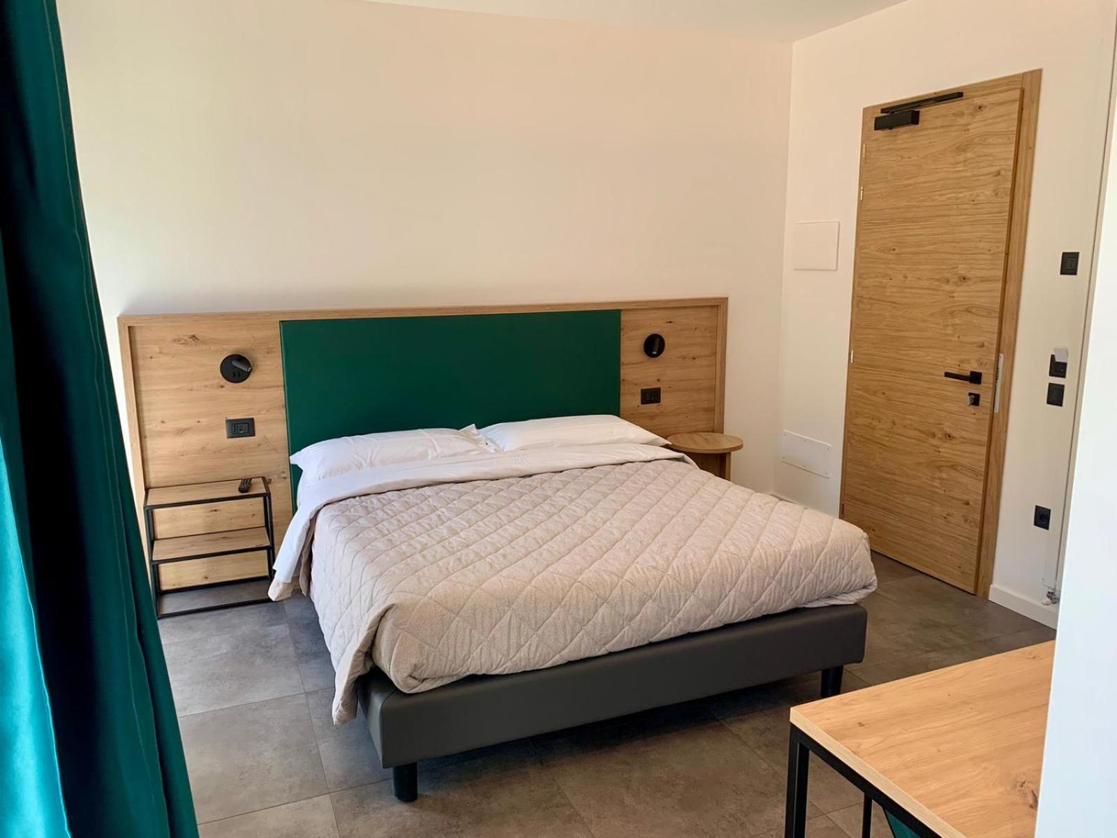 Hotel Locanda Alla Perla Tiarno di Sotto Esterno foto